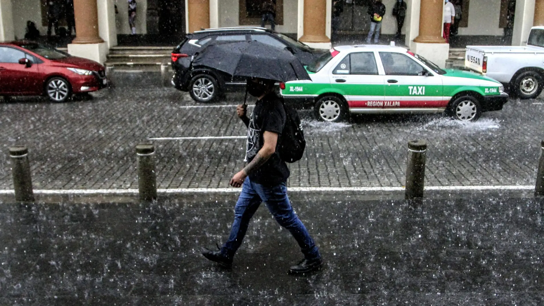 LLUVIA (1)